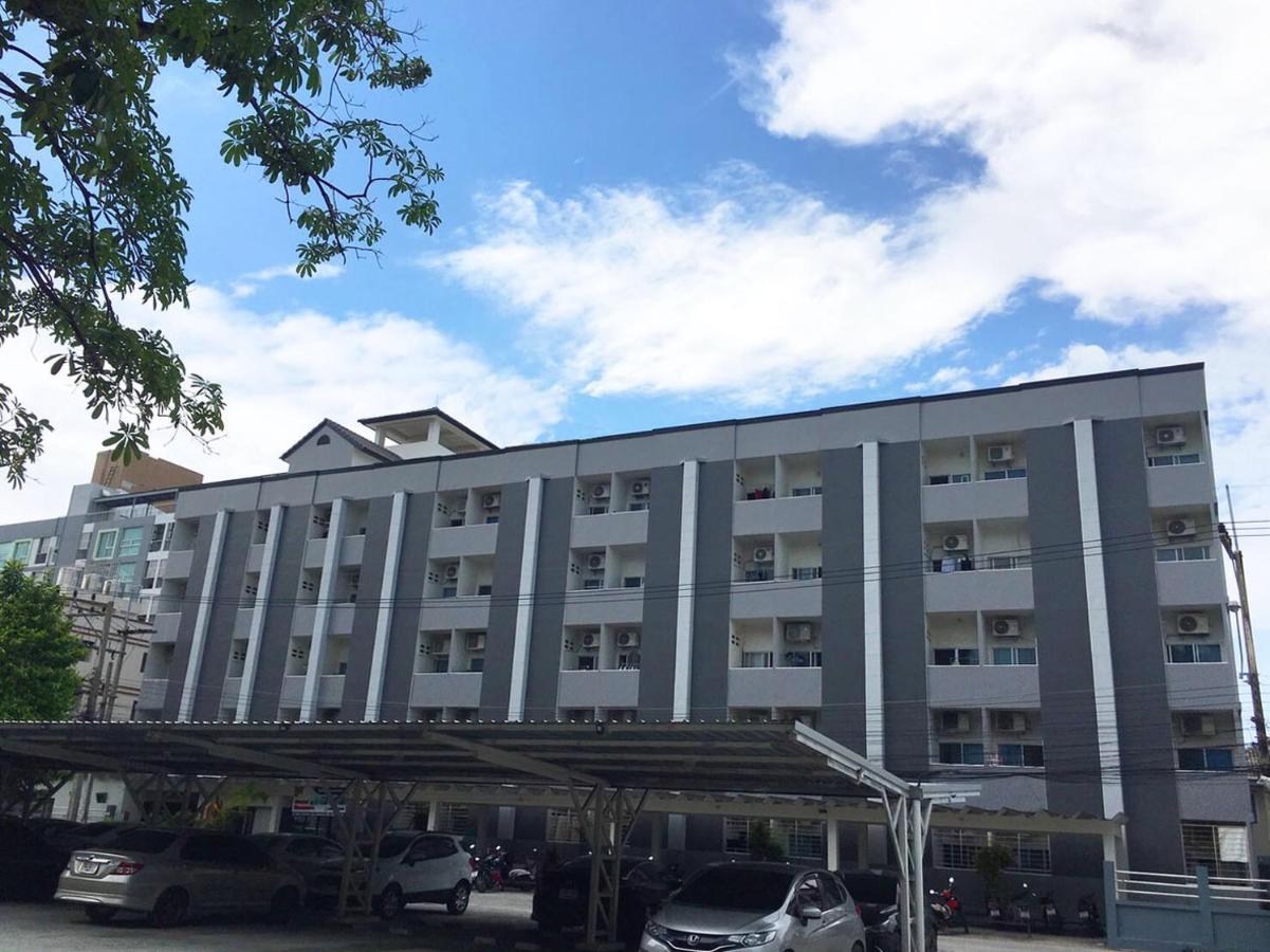 Monta Apartment Bang Saen Exterior photo